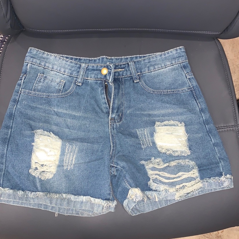 CHARLIE CHARLOTTE distressed denim shorts